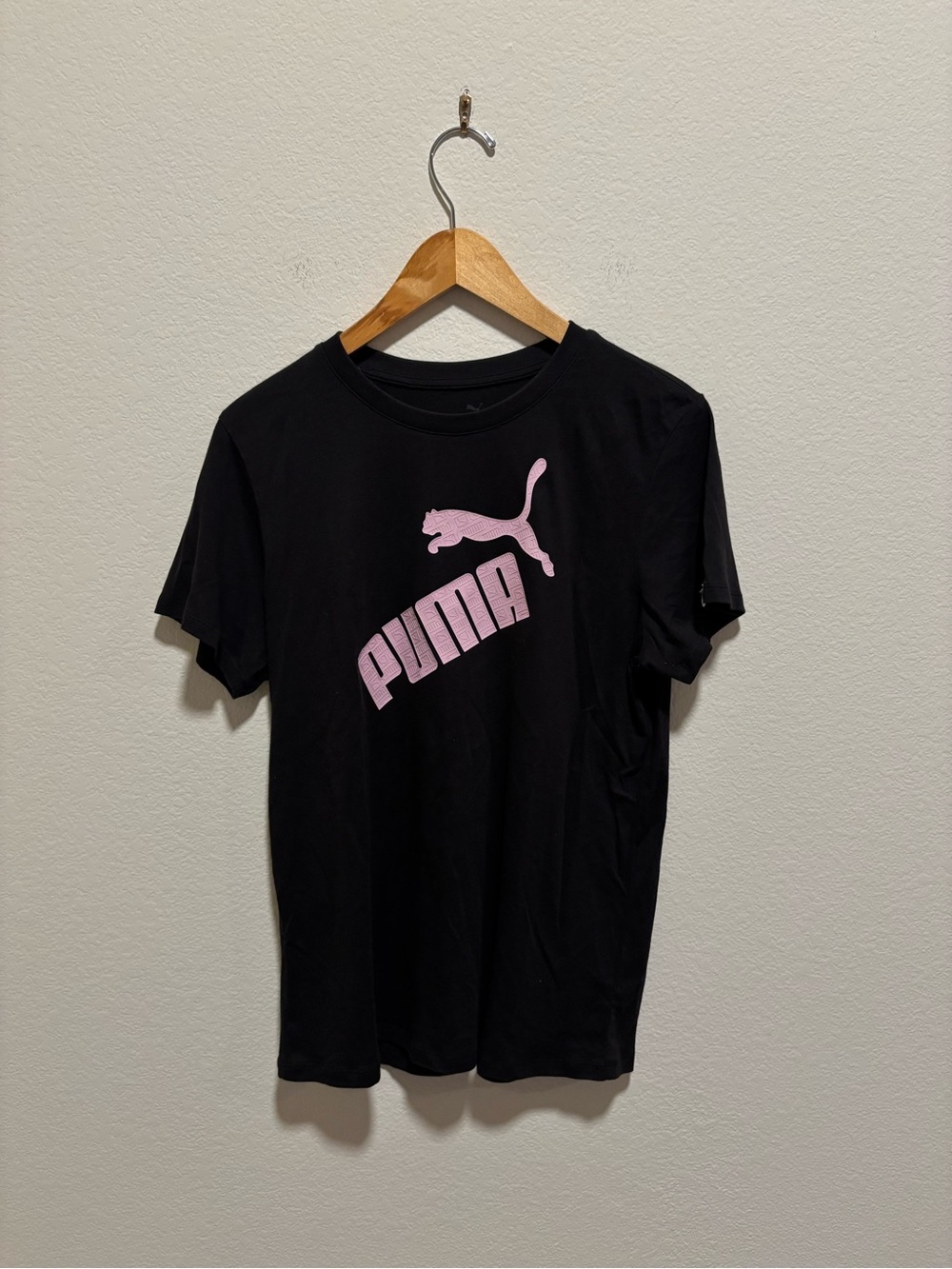 PUMA Black Spellout Leaping Cat Tee with Pink Logo
